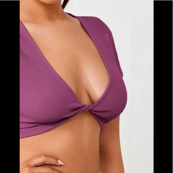 Sexy Plunging Cotton Front Twist Crop Short Sleeve Top - Picture 2 of 3